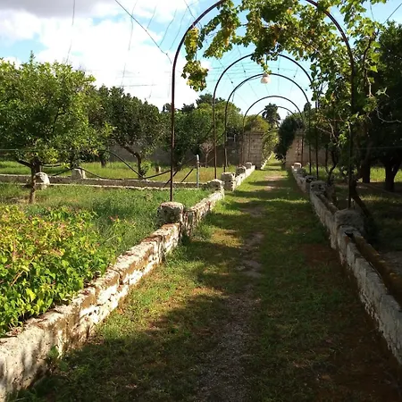 Pestanaca Vila *