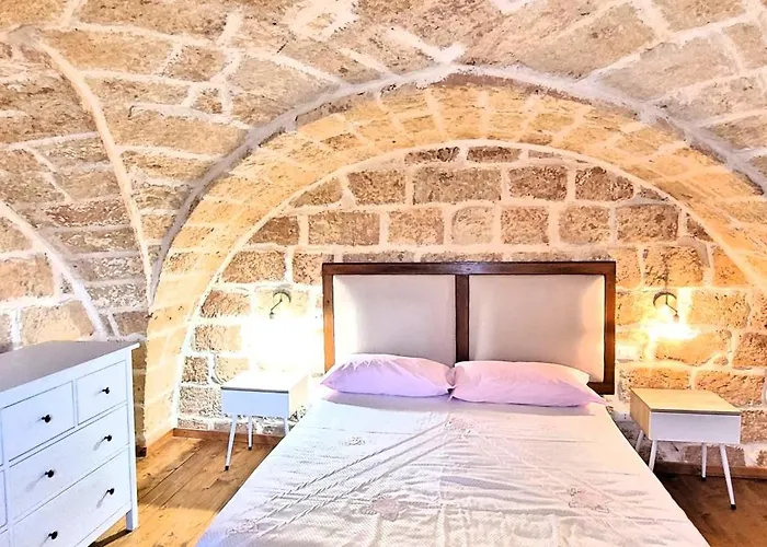 Pestanaca * Tiggiano